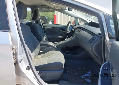 2011 Toyota Prius Two z USA, uszkodzony, nr VIN JTDKN3DU6B5330532